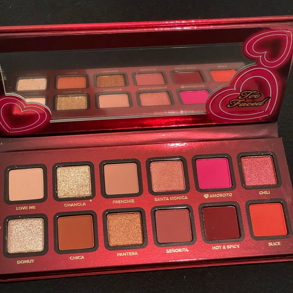 Too Faced Amor Caliente Eye Shadow Palette